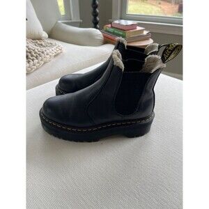 Dr. Martens Leather Faux Fur Lined Platform Chelsea Boots 2976 Size US 7 EU 38